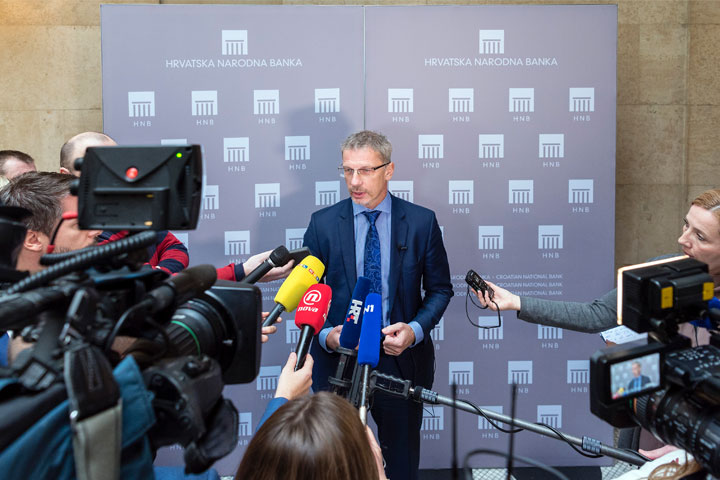 U 2019. očekuje se rast BDP-a za 2,7% i usporavanje inflacije na 0,9% U 2019. očekuje se rast BDP-a za 2,7% i usporavanje inflacije na 0,9%