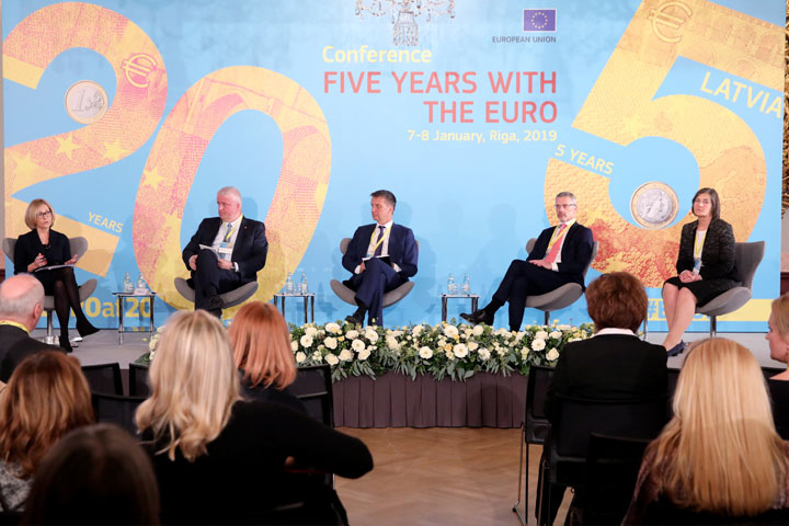 Euro brings stronger economic growth and higher living standard Euro brings stronger economic growth and higher living standard