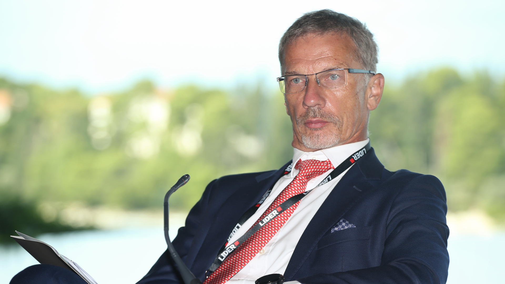 8. susret guvernera regije: Monetarna politika i financijska stabilnost u doba pandemije COVID-19 8. susret guvernera regije: Monetarna politika i financijska stabilnost u doba pandemije COVID-19