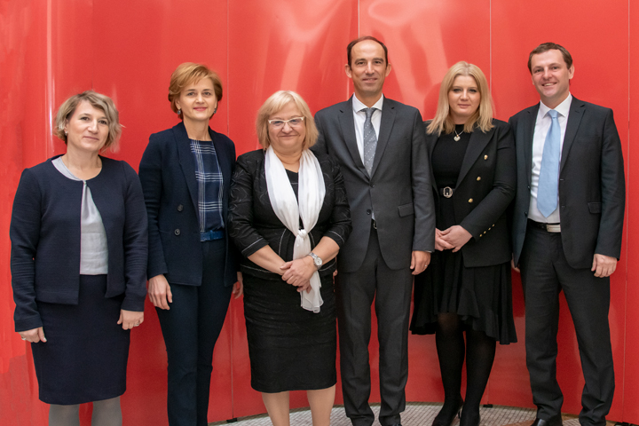 Eurostat and Croatian Bureau of Statistics representatives meet at CNB Eurostat and Croatian Bureau of Statistics representatives meet at CNB
