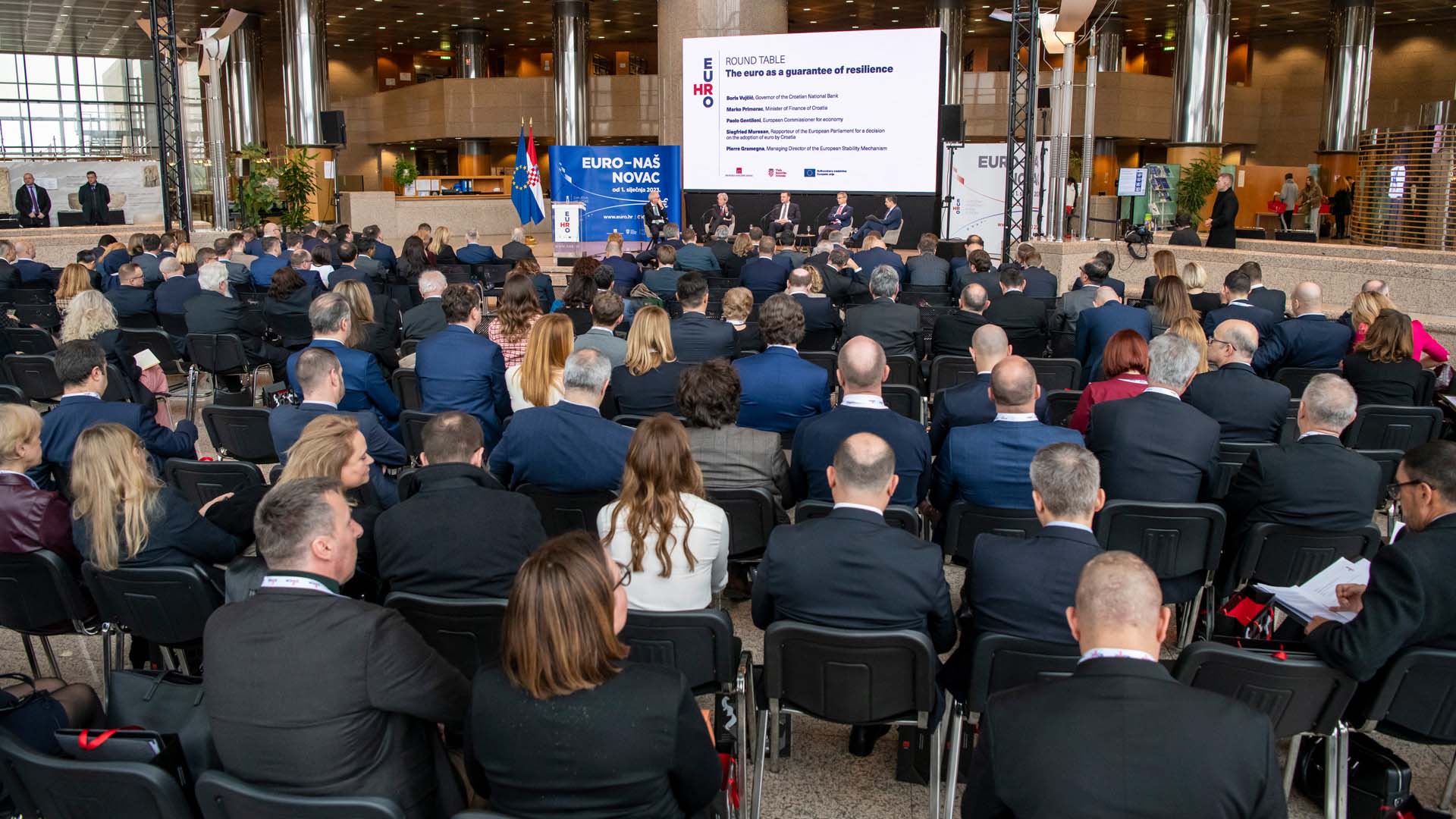U Zagrebu održana konferencija posvećena ulasku Hrvatske u eurozonu U Zagrebu održana konferencija posvećena ulasku Hrvatske u eurozonu