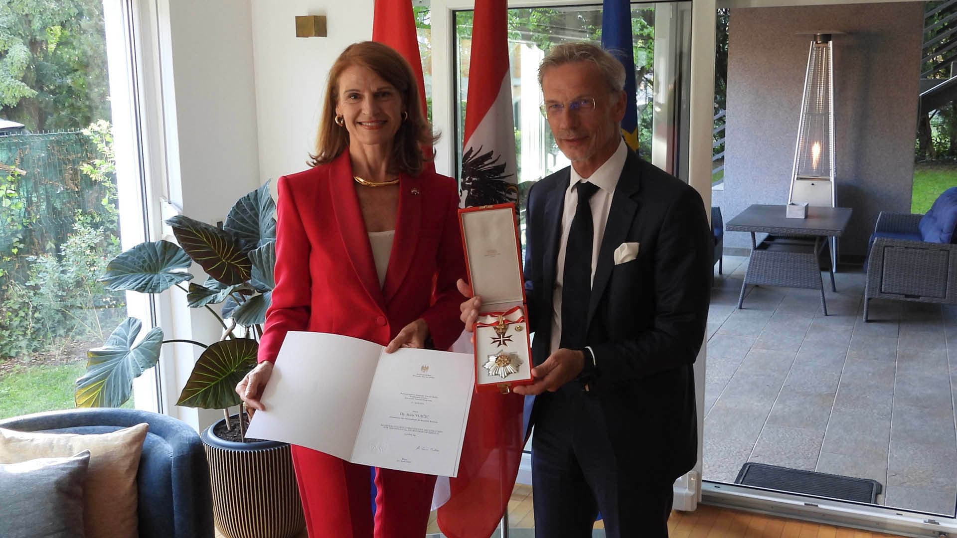 Governor Vujčić presented with Grand Decoration of Honour in Gold with Star for services to the Republic of Austria
